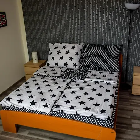 Lux Apartman Maroslele Exterior foto