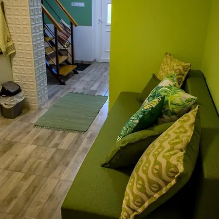 Lux Apartman Maroslele Exterior foto