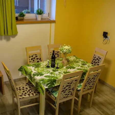 Lux Apartman Maroslele Exterior foto