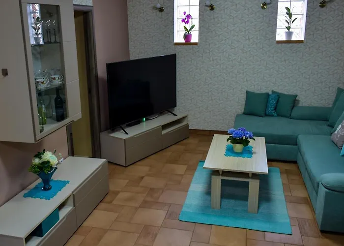 Lux Apartman Maroslele